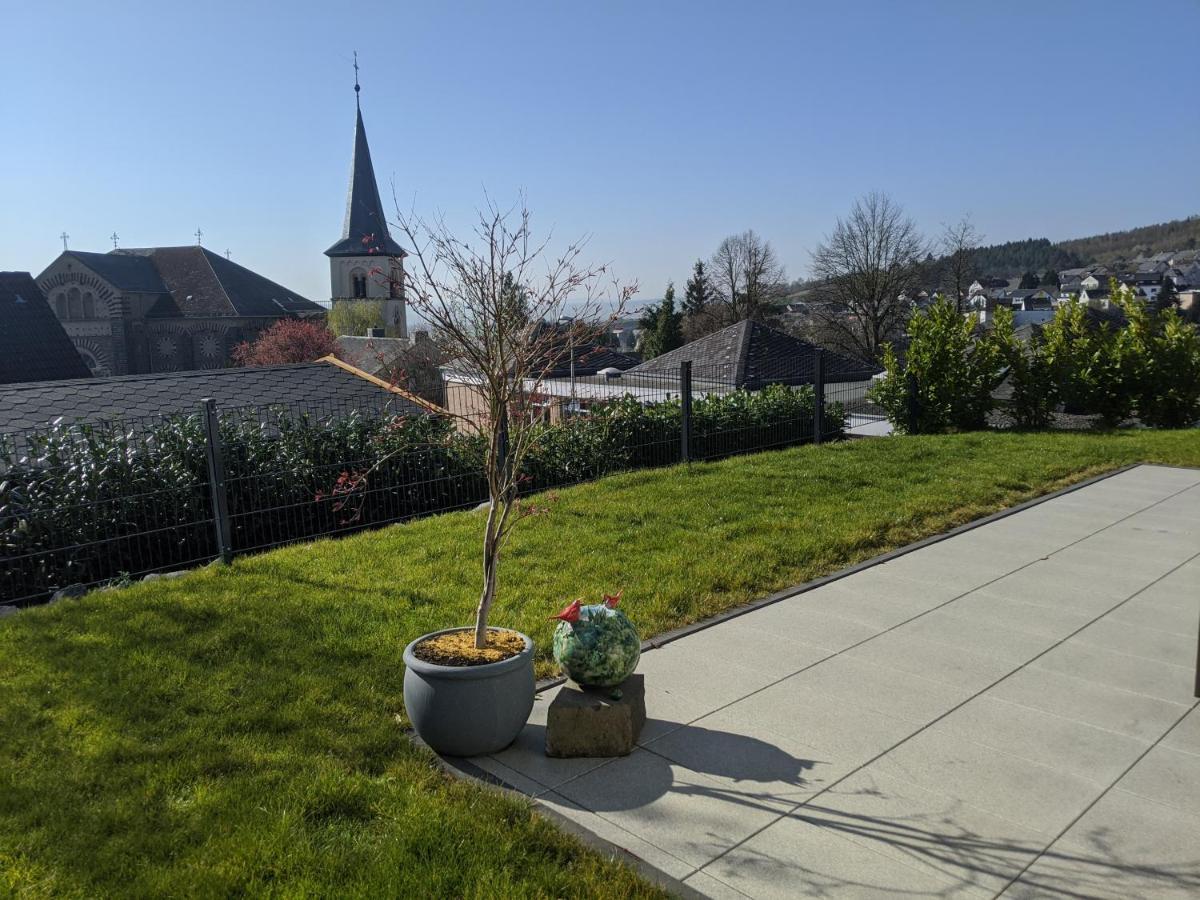 Ferienwohnungen Pellenzblick - Wohnen auf Zeit - Nickenich Exterior foto