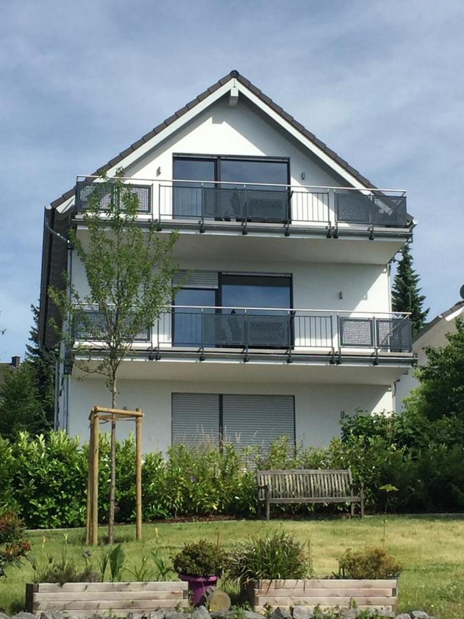 Ferienwohnungen Pellenzblick - Wohnen auf Zeit - Nickenich Exterior foto