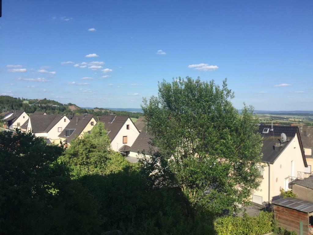 Ferienwohnungen Pellenzblick - Wohnen auf Zeit - Nickenich Exterior foto