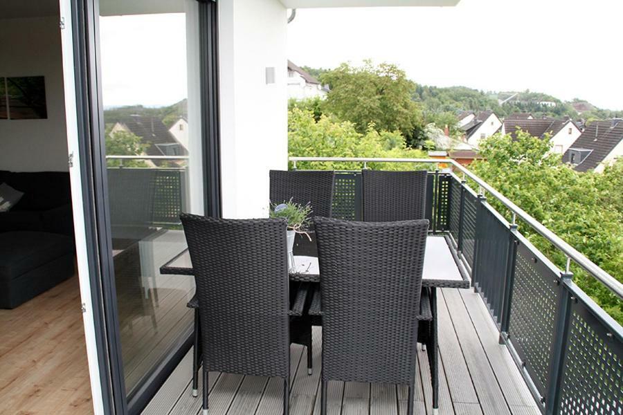 Ferienwohnungen Pellenzblick - Wohnen auf Zeit - Nickenich Exterior foto